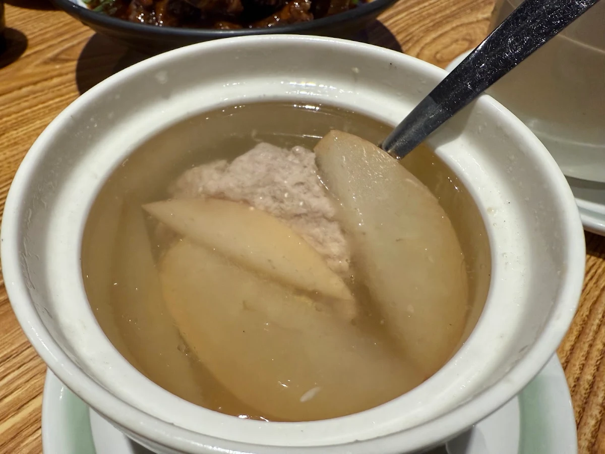 雪梨肉饼汤 pear with minced pork soup